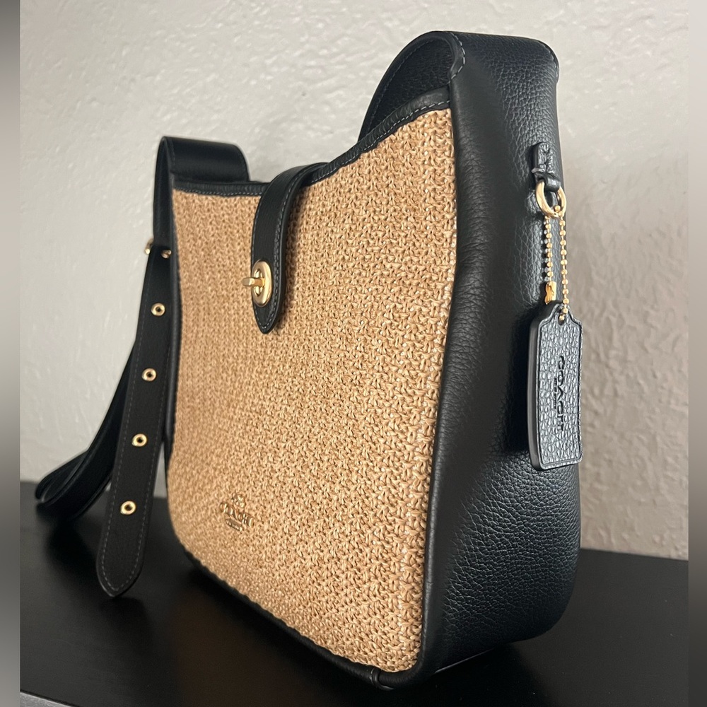 ✨ NWOT - Coach Hadley Convertible Crossbody Bag ✨ - Picture 5 of 11